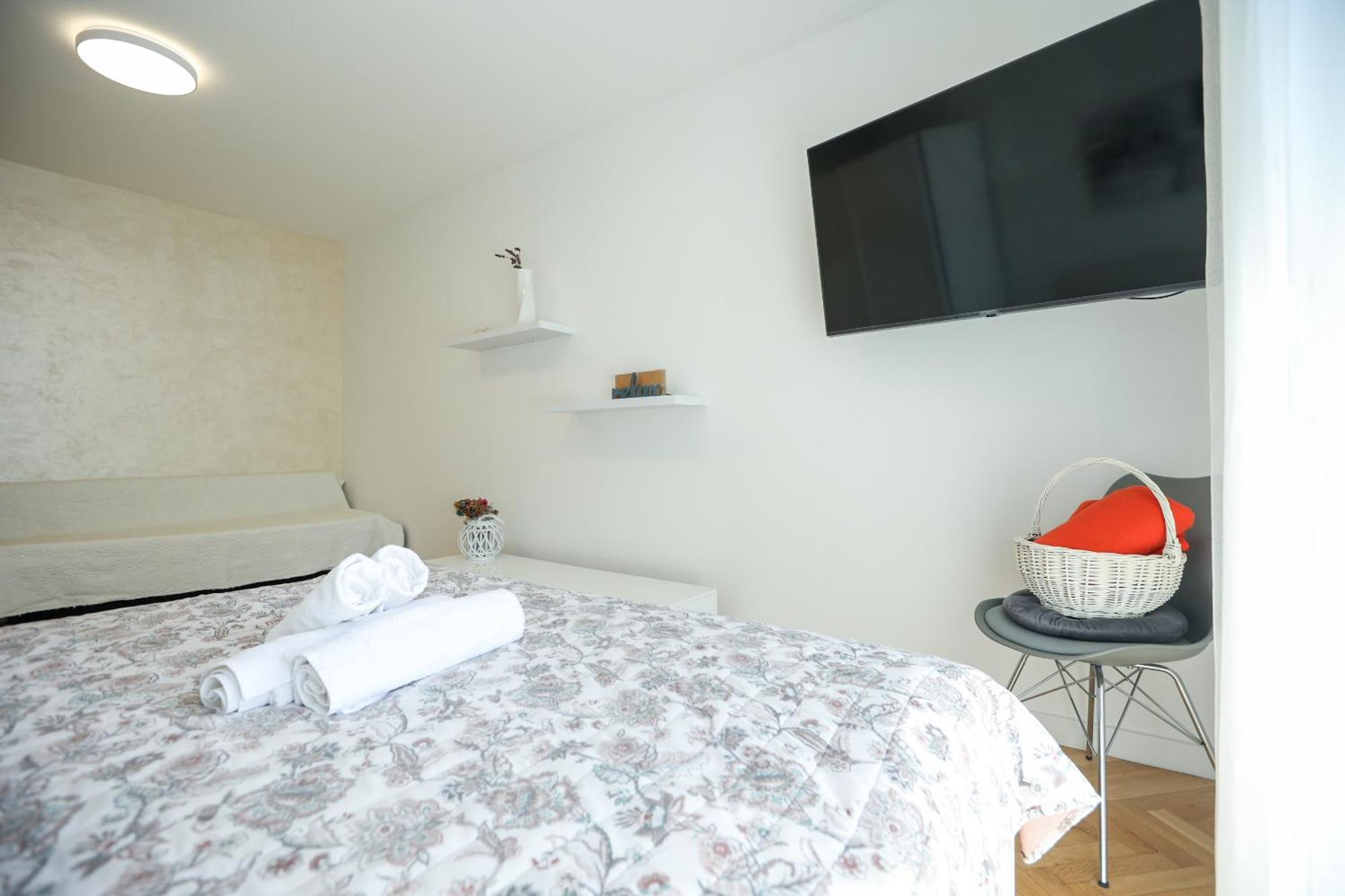 Apartment Lana I Davide *
