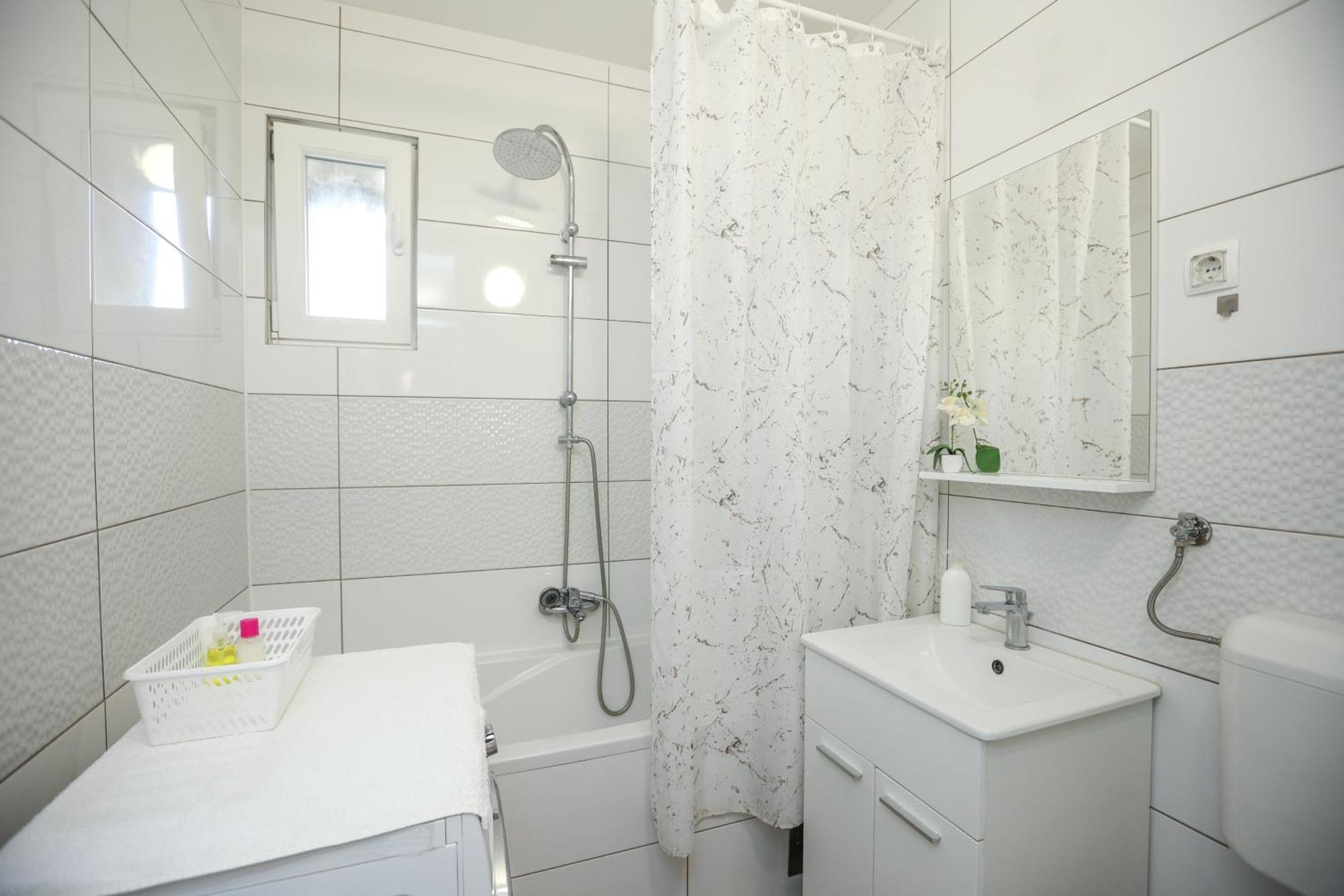 Apartment Lana I Davide *